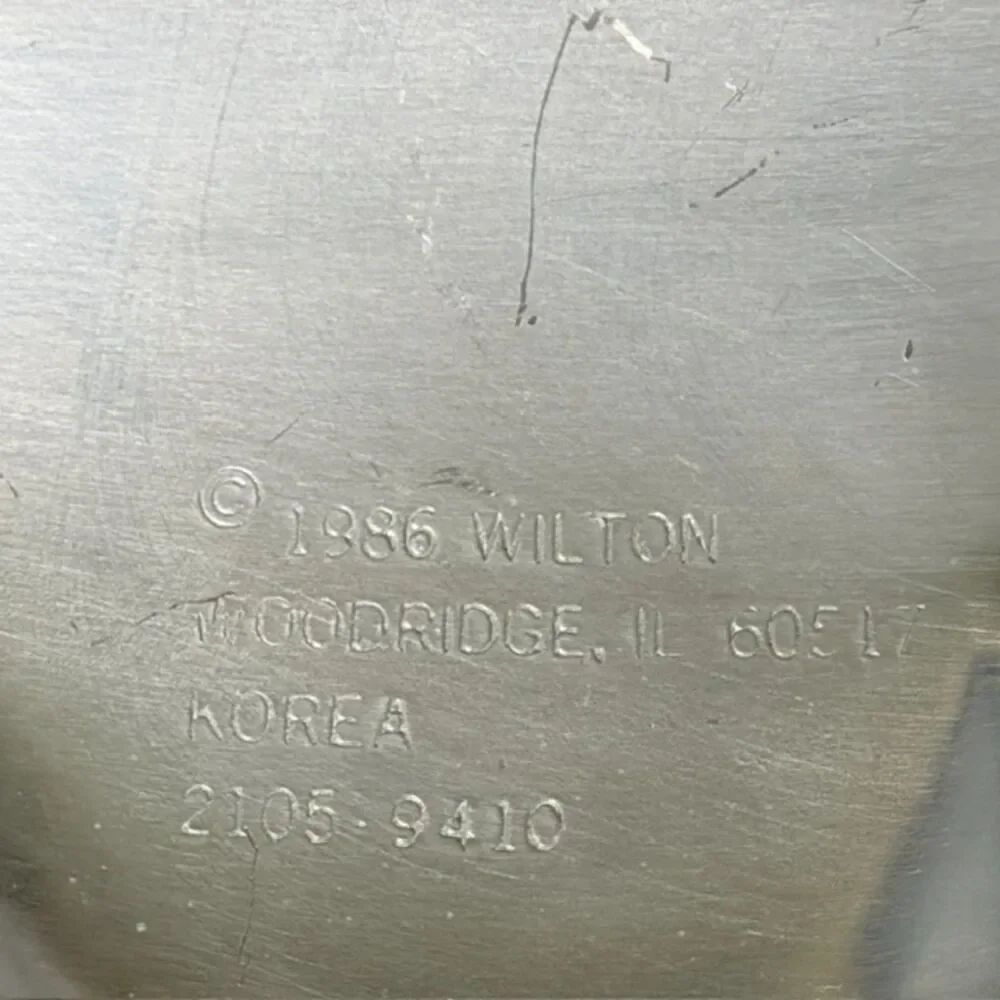 Vintage 1986 Wilton Christmas Tree Cake Pan 2105-9410 Aluminum 14 Inch